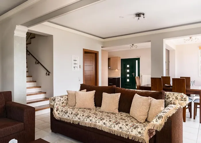 Seaview Leana With Private Pool By Konnect, Nisaki * نساكيون