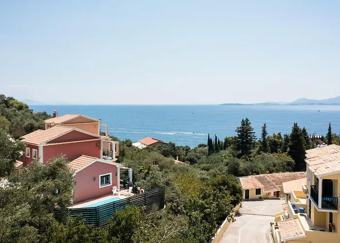 Seaview Leana With Private Pool By Konnect, Nisaki فيلة
